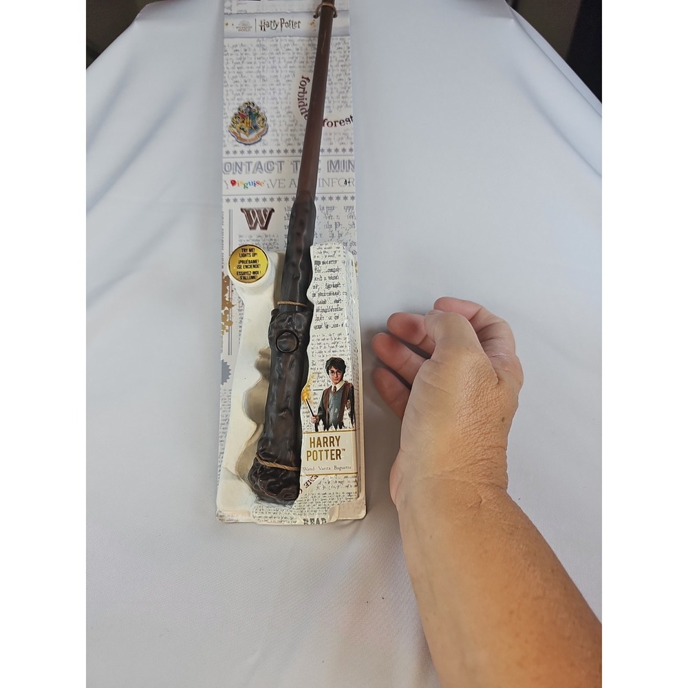 Disguise Harry Potter Light Up Deluxe Wand Accessory Costume Movie cosplay - Picture 4 of 8